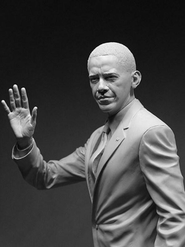 Гайхмаар нарийн хийцтэй уран барималууд